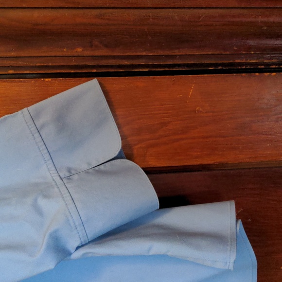 Chico's size 3.5 no iron (kyanite blue) light blue 3/4 sleeve blouse - Picture 3 of 5